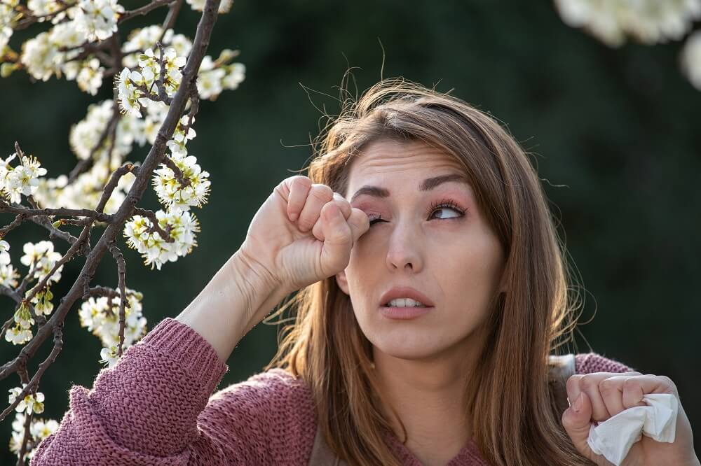 Alergiczne choroby oczu - rodzaje, objawy i skuteczne leczenie